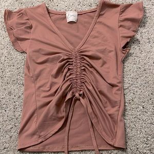 Super cute dusty rose 🥀 shirt